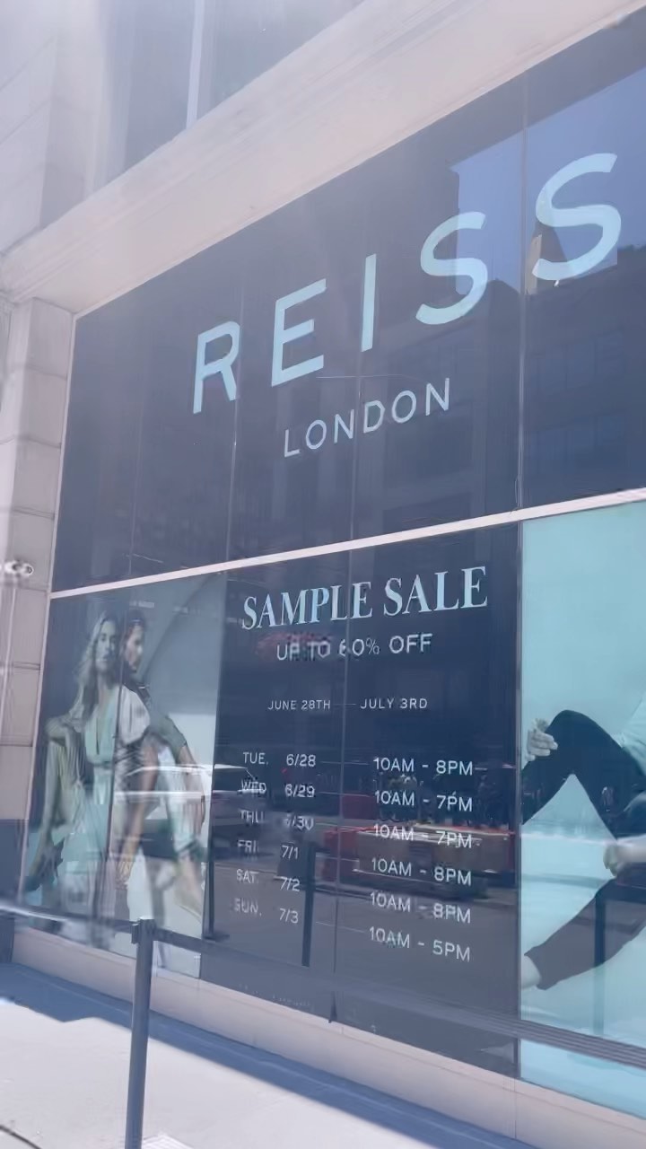 HAPPY FOURTH OF JULY!

Here’s how I stumbled upon a LUXURY DESIGNER SAMPLE SALE! 

I was strolling along Boardway in NoMad drinking some matcha tea when BOOM! I saw a huge sign that said sample sale! 

I guess it was my lucky day because @260samplesale NoMad store was having a huge sale. The store was filled with luxury men's and women's apparel & accessories featuring @reiss London. 

Thats right I accidentally found a @Reiss London Sample Sale! Best believe I took full advantage! 

Shoutout to @apple my Apple Wallet watch can in handy to purchase my new designer essentials items!

I might have to make POP UP Sample Sales apart of my schedule! 

Check out @bloggerkellz for my Fashion Friday reveal of what pieces snagged !! 

🛍🛍🛍🛍🛍🛍🛍🛍🛍🛍🛍🛍🛍🛍🛍🛍🛍

#fashion #nycstyle #cityvibescv #cityvibes #samplesale #nycfashionblogger #nycsamplesale #reiss #reisslondon #blackgirlluxury #blackluxury #ootd #nomad #fashionblogger #fashionstyle